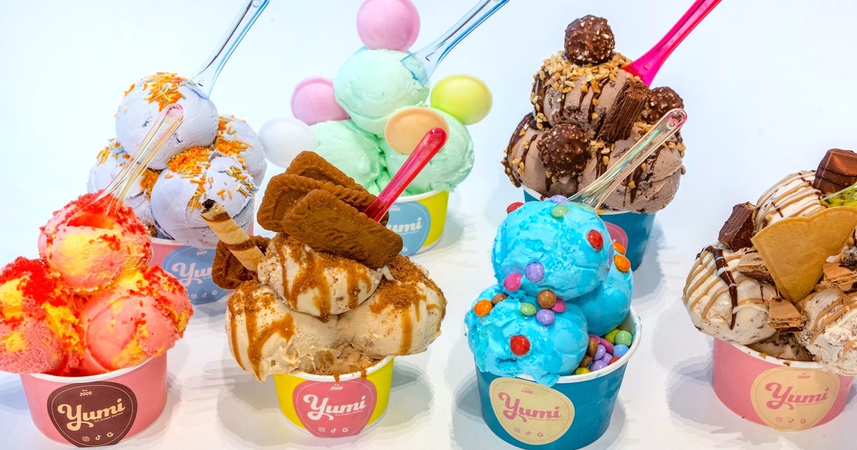 Yumi Ice Cream Parlour logo